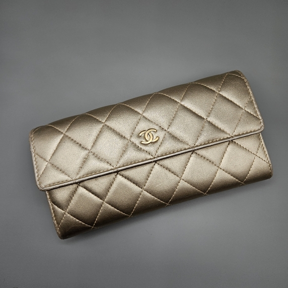 CHANEL Authentic Gold Flap Wallet/Clutch - Picture 9 of 16